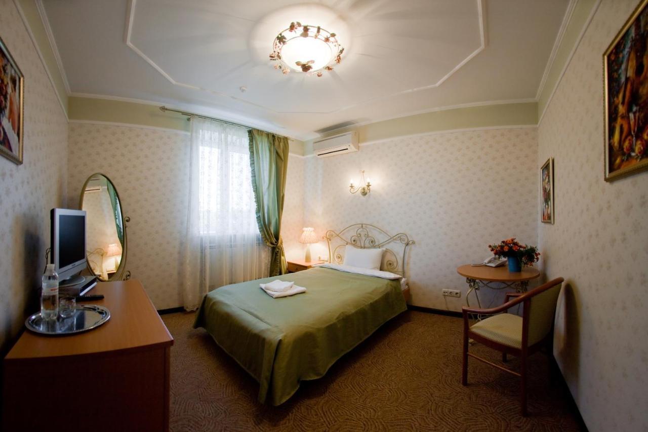 Villa Oselya Kiev Luaran gambar